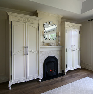 75 Most Popular Victorian Bedroom With A Tile Fireplace