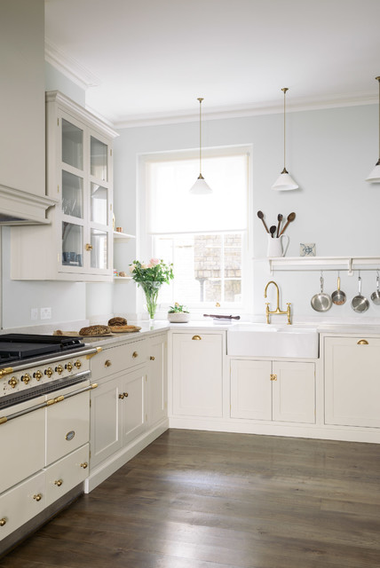 The SW1 Kitchen by deVOL country-kitchen