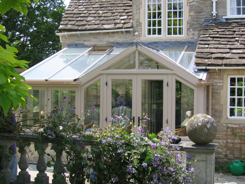 Photo of a traditional conservatory in Other.