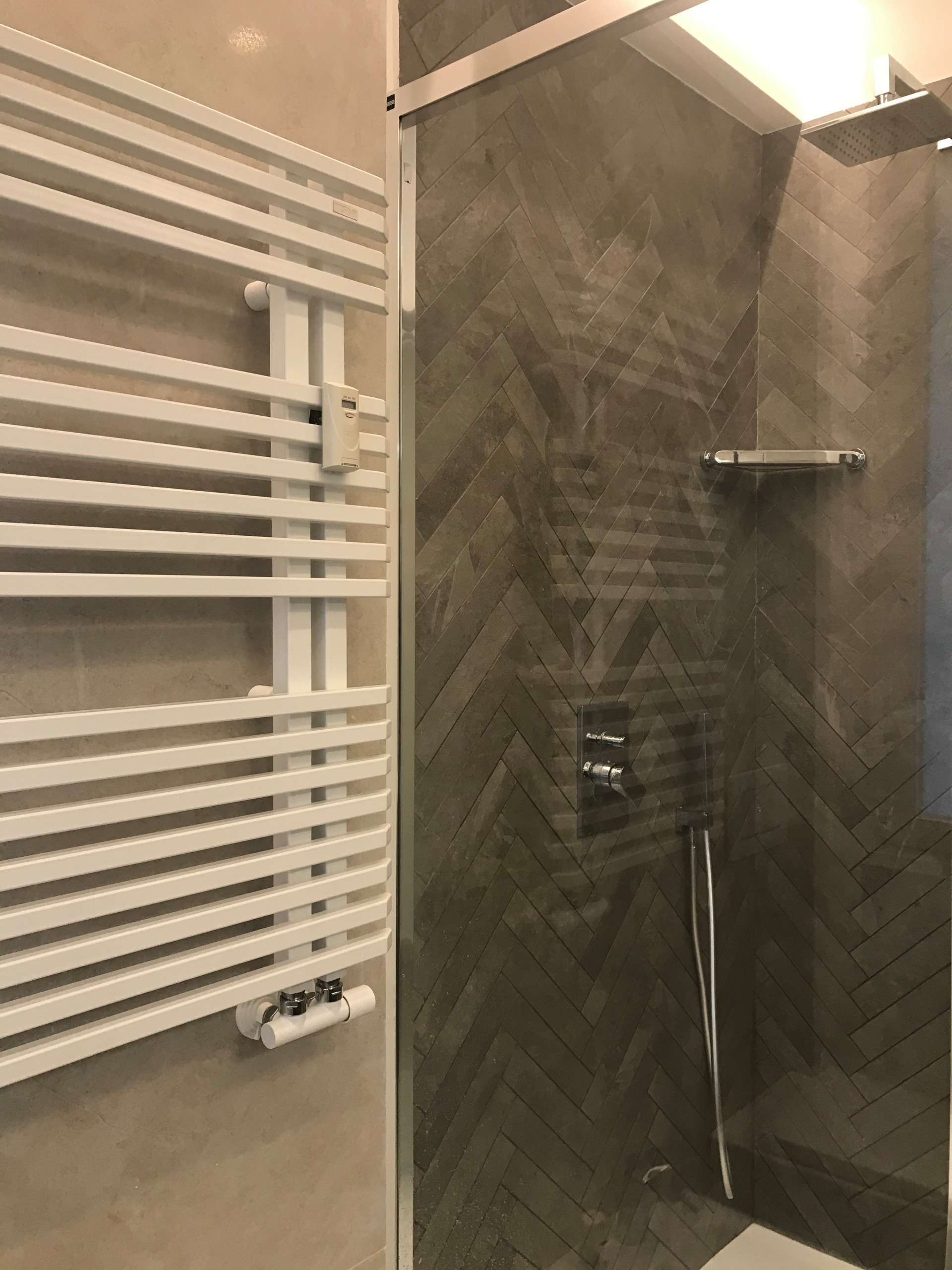 Un bagno nel quartiere Trieste