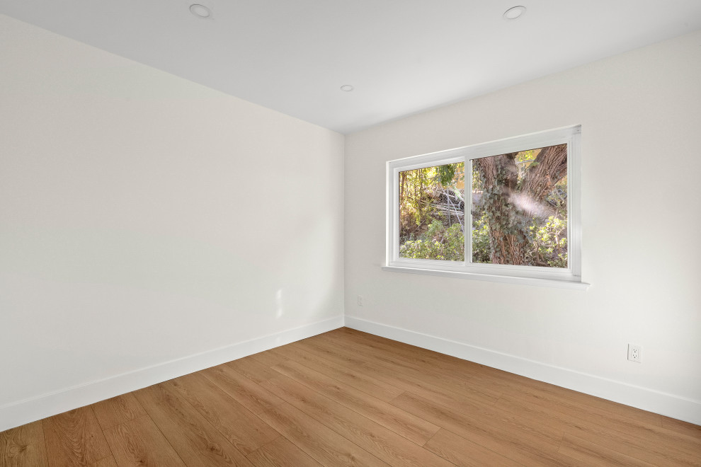 Studio City - Brand New Flip