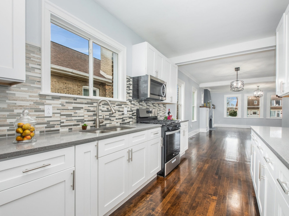 BLUE ISLAND FULL HOUSE REMODEL