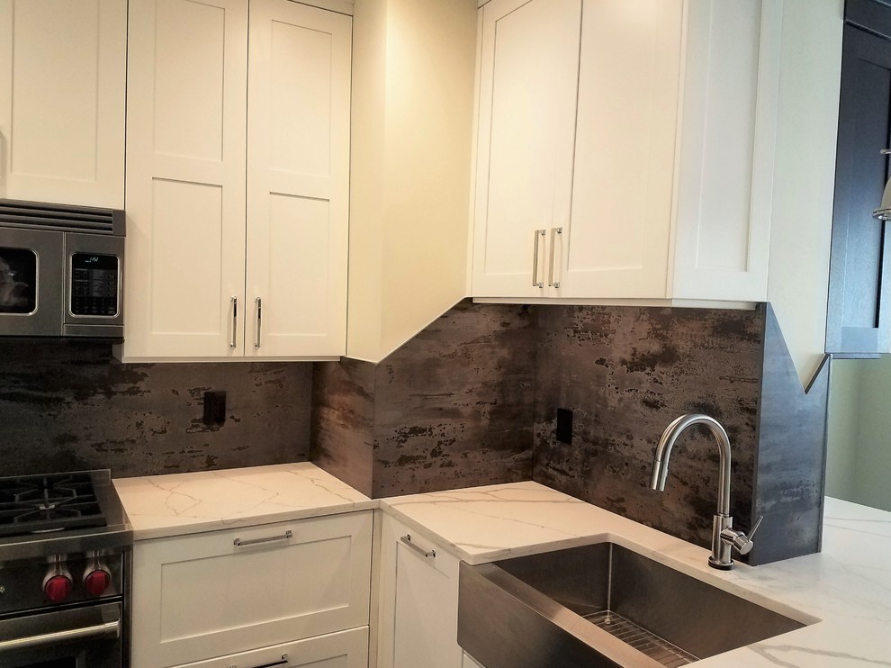 White/Black Transitional Kitchen & Bar with Dekton Trilium ...