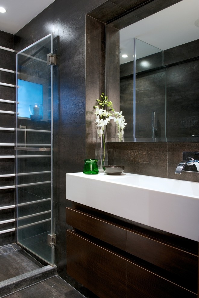 Bathroom - contemporary bathroom idea in Other