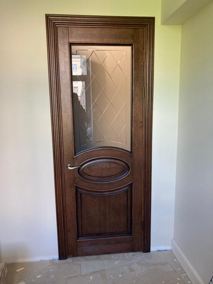 Двери из массива (фото работ с нескольких объектов)