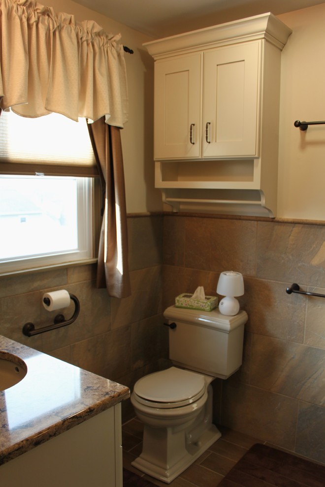 "F" Master Bath