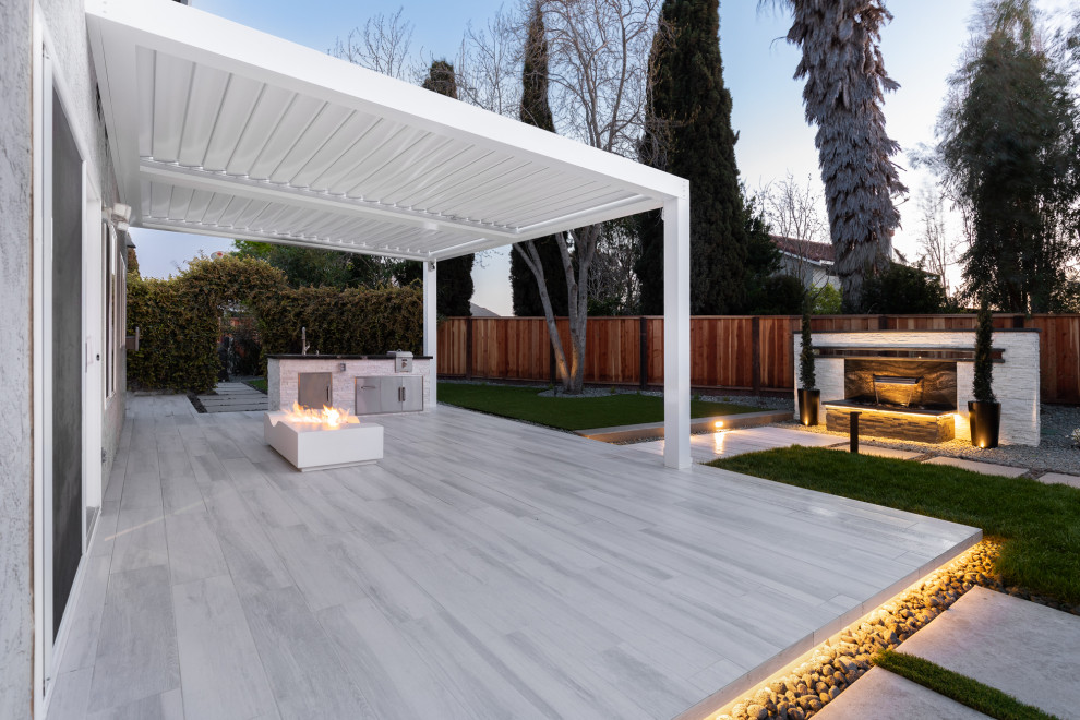 Equinox Louvred Roof