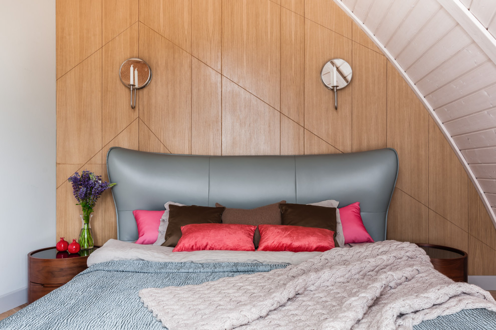 Купольный дом у воды