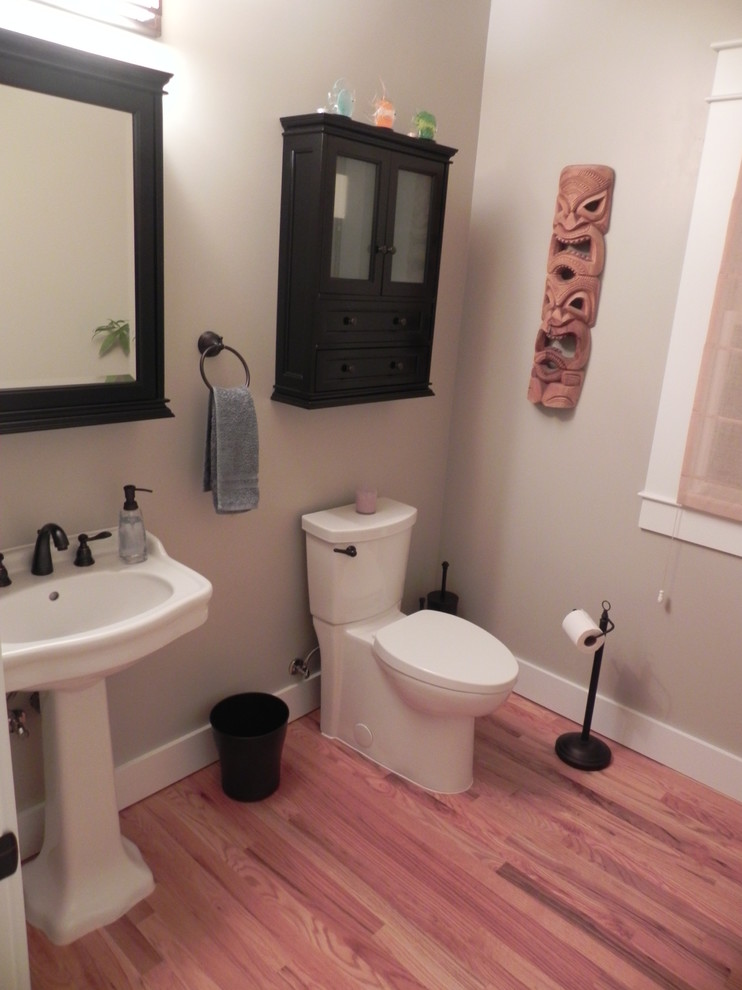 Example of a transitional bathroom design in Denver