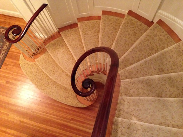 CustomWorks american-traditional-staircase