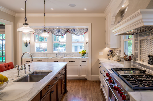 New Kitchen Takes Its Cue From the Home’s Traditional Style