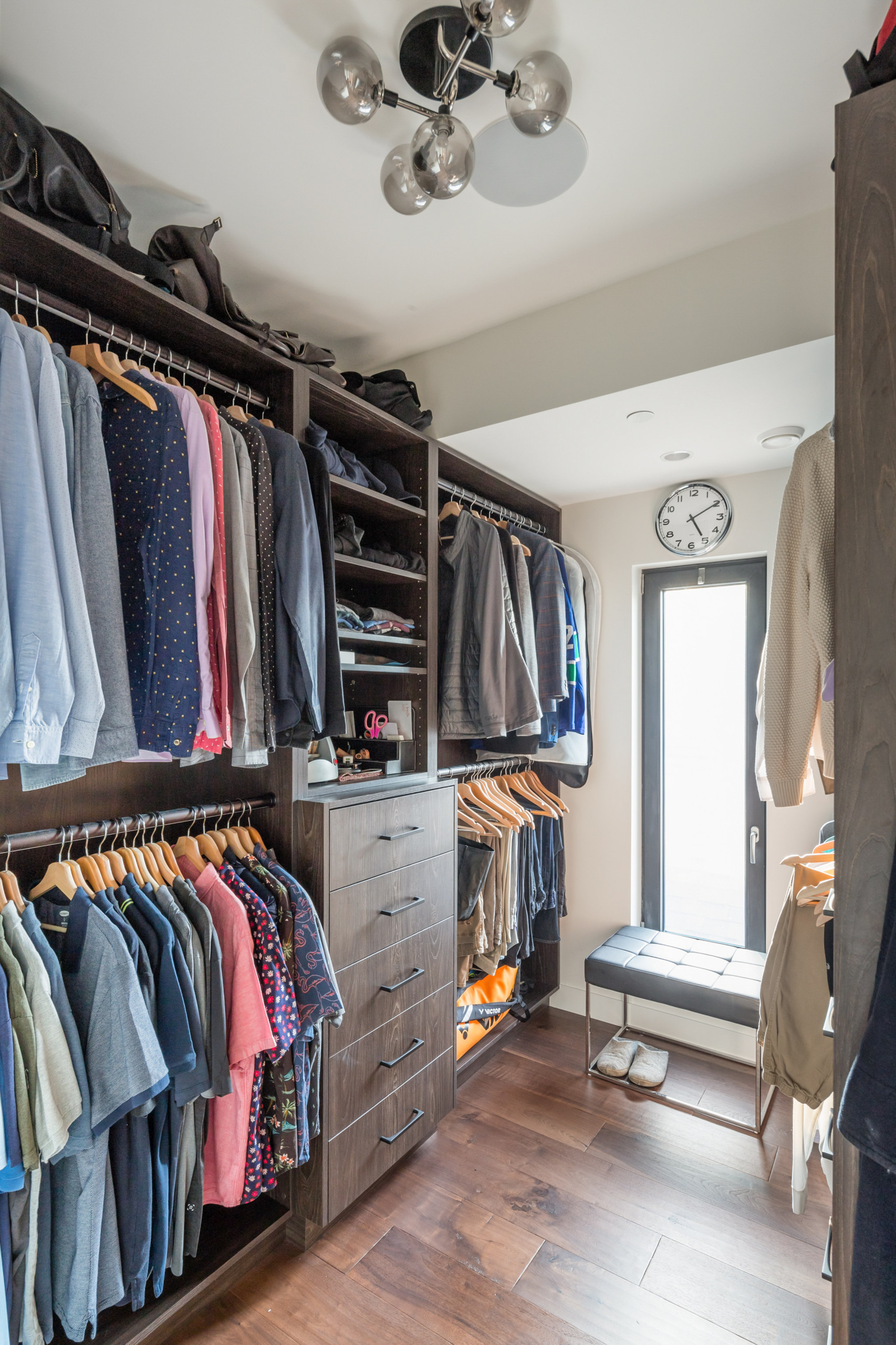 Professional Tips for Organizing Your Clothes Closet