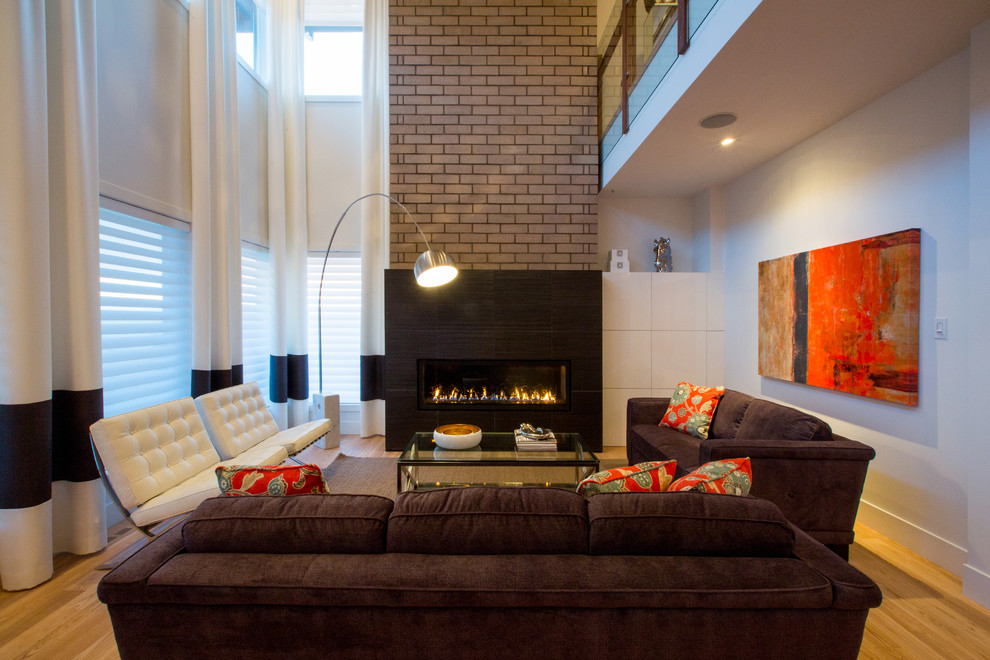 Contemporary living room in Calgary.