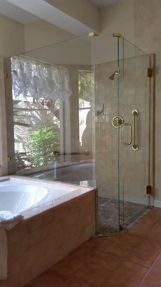 Inspiration for a transitional bathroom remodel in Phoenix