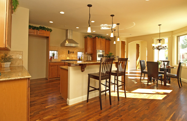 370 Grape Street - Traditional Residential