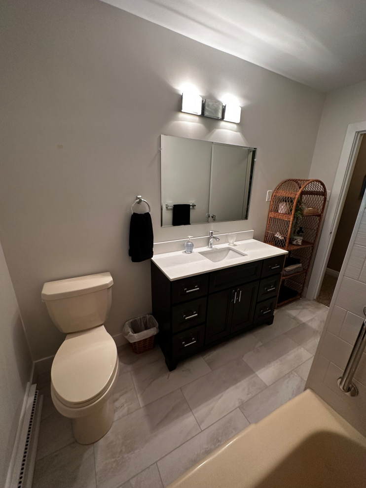 West Mile - Traditional Bathroom Remodel