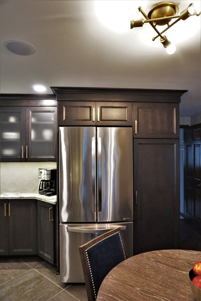 Example of a transitional home design design in New York