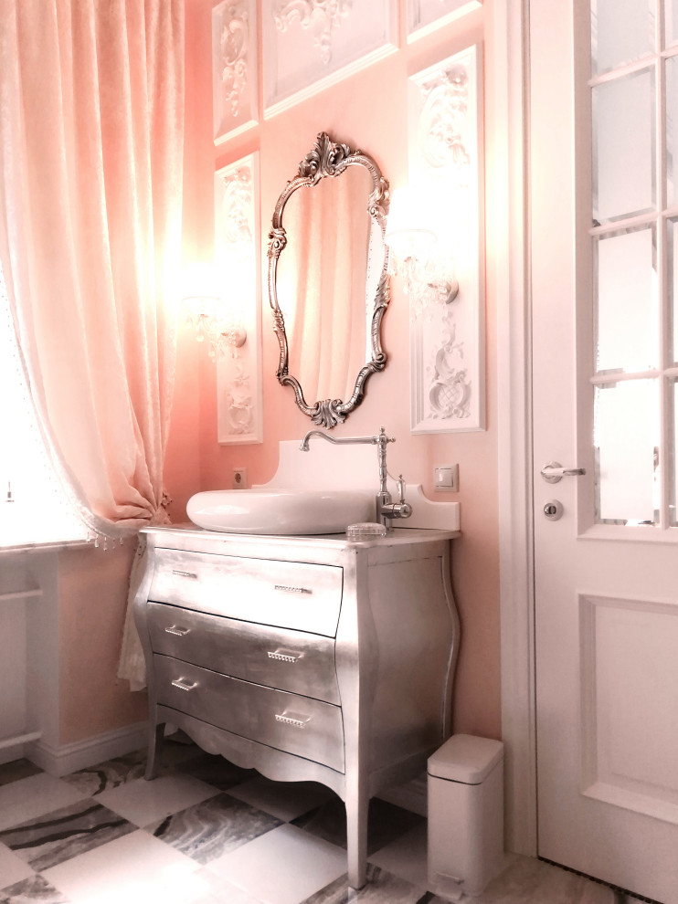 Ванная в Толстовском доме