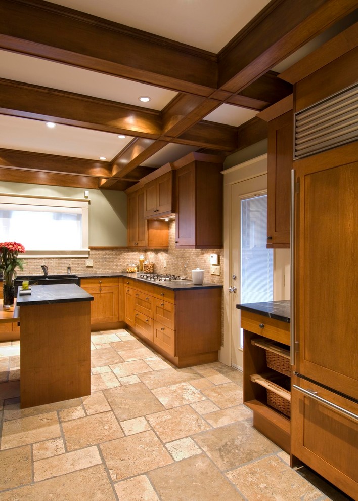 Kitchen - transitional kitchen idea in Toronto