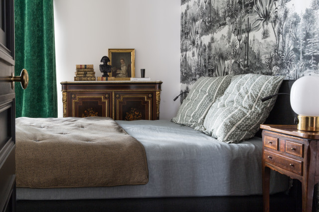 Apartment Place Vend&ocirc;me klassisch-modern-schlafzimmer