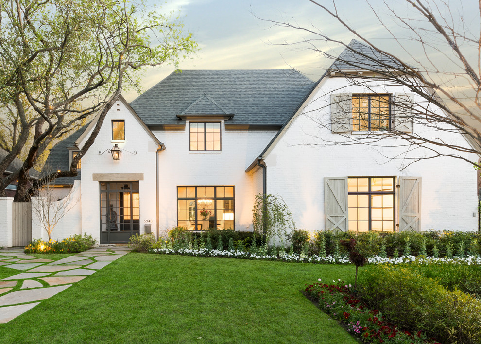 Elegant home design photo in Dallas