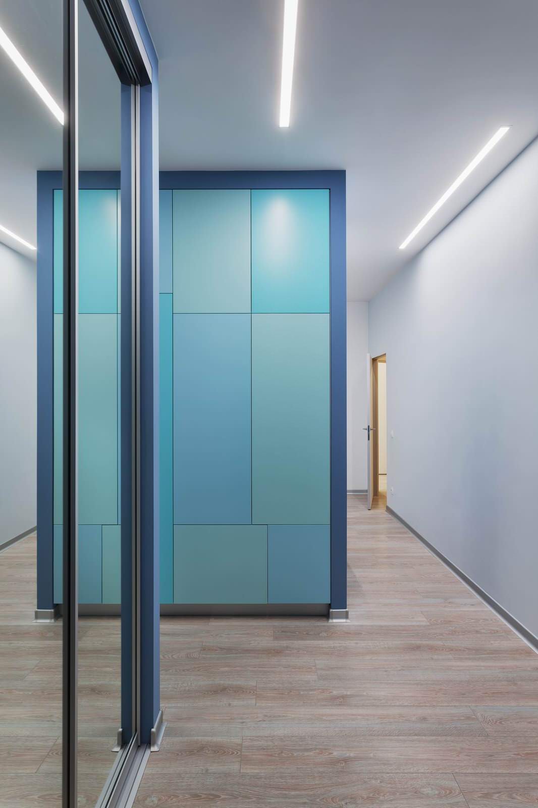 ГЕОМЕТРИЯ И ОТТЕНКИ МЯТЫ