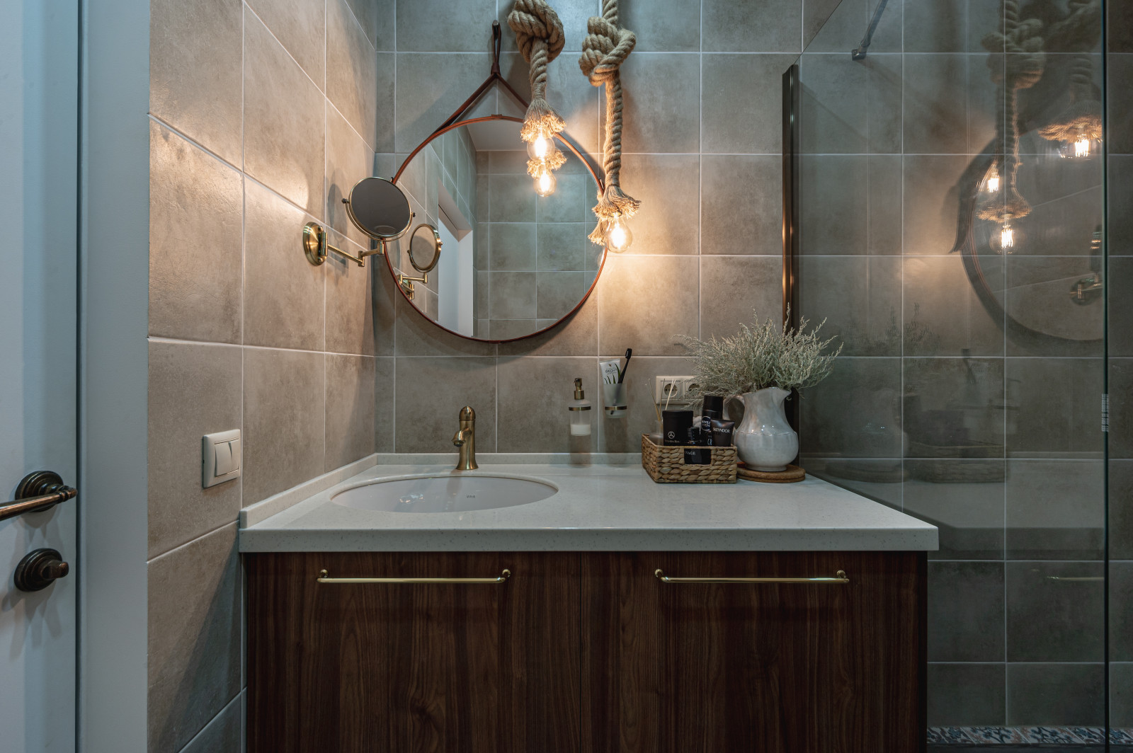 Дом на берегу