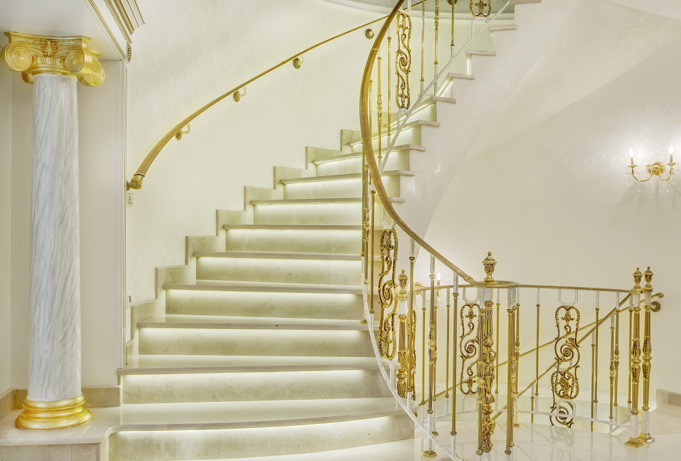 Лестница, латунное ограждение, фабрика Grande forge (Франция), коллекция Royal