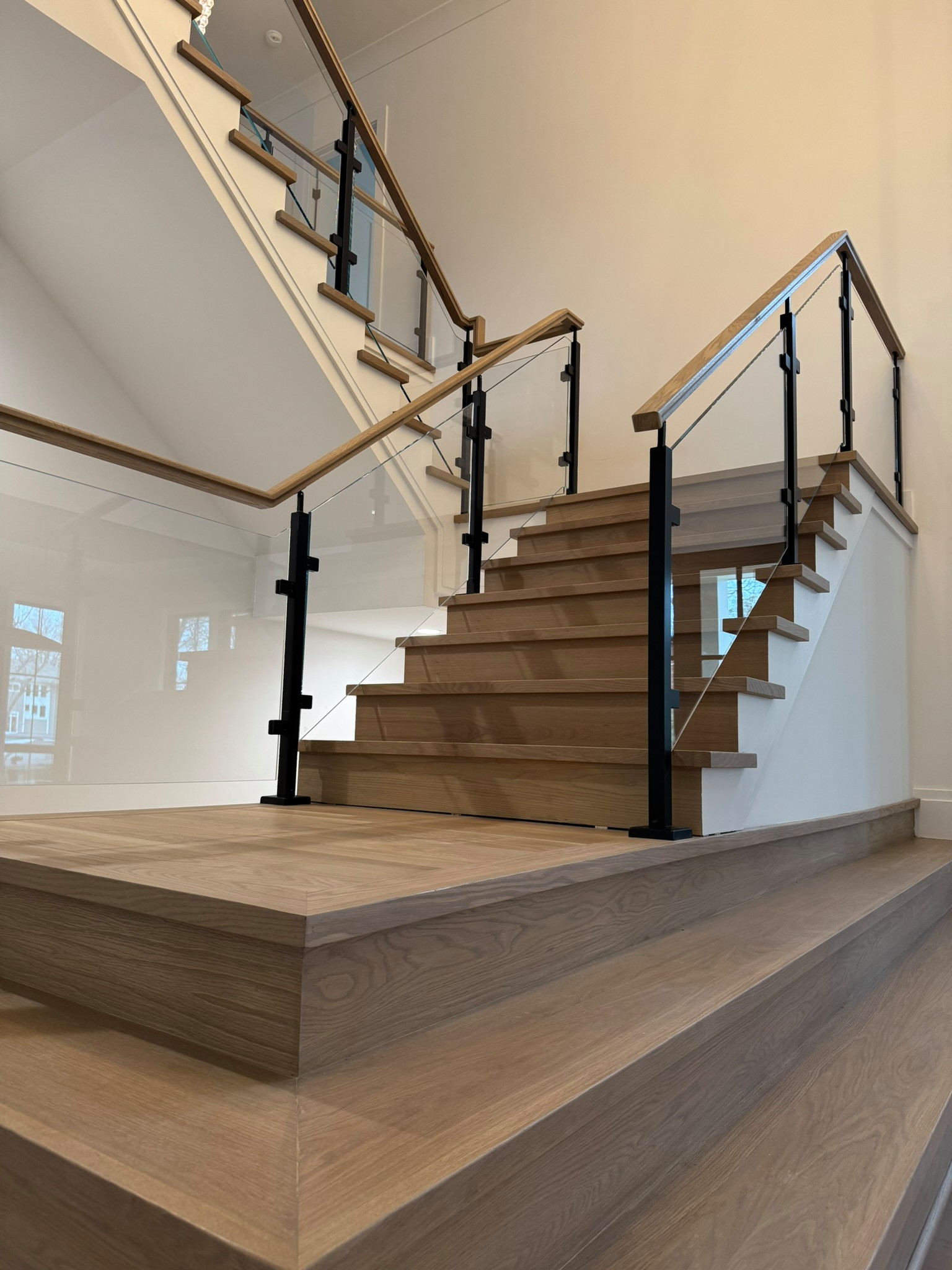 134_Modern White Oak Stair with Glass Balustrade, Vienna, VA 22180