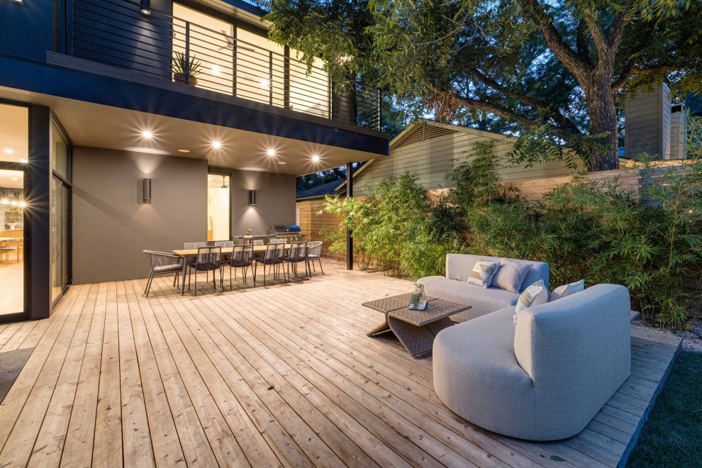 Trendy deck photo in Austin