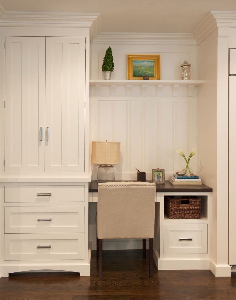 Transitional kitchen photo in DC Metro