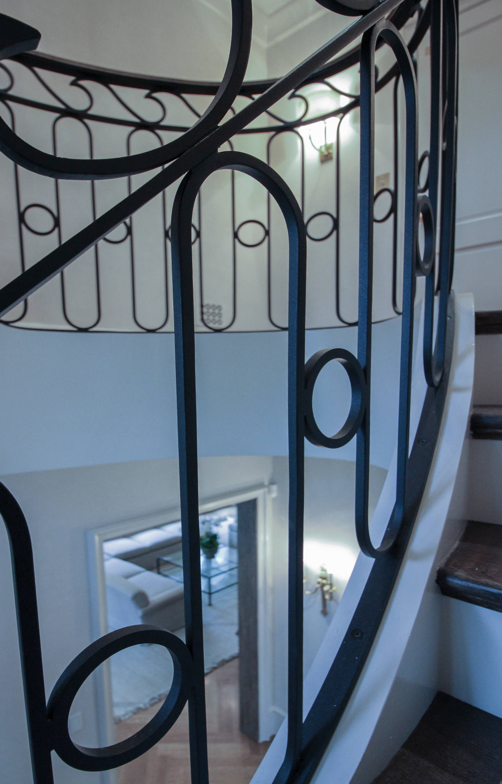 61_Sculptural/Elliptical Staircase in Washington, DC 20008