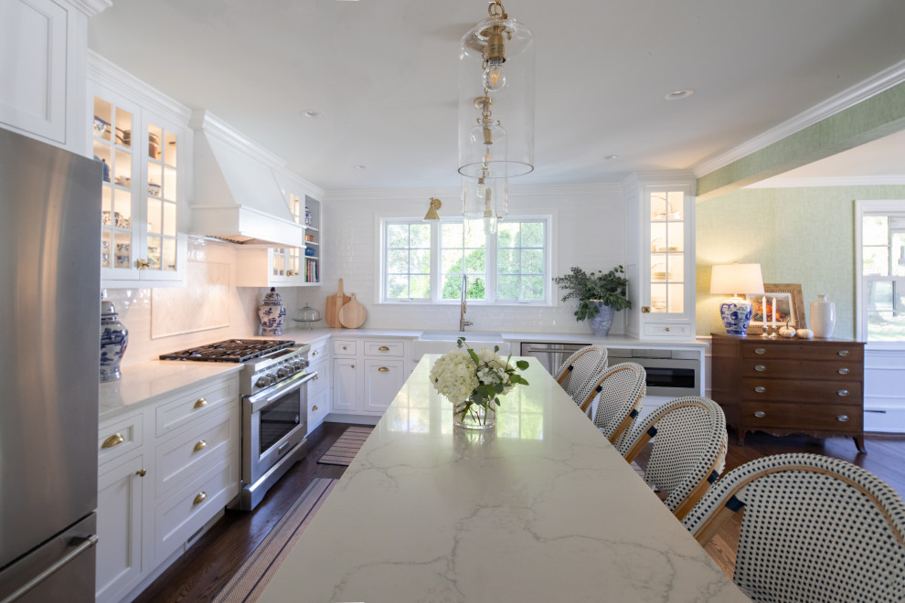 Transitional home design photo in Baltimore
