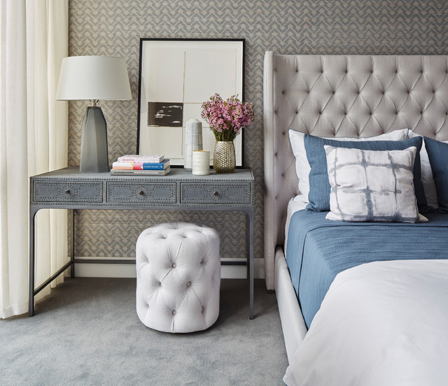 Transitional Bedroom nyklassisk-sovevaerelse
