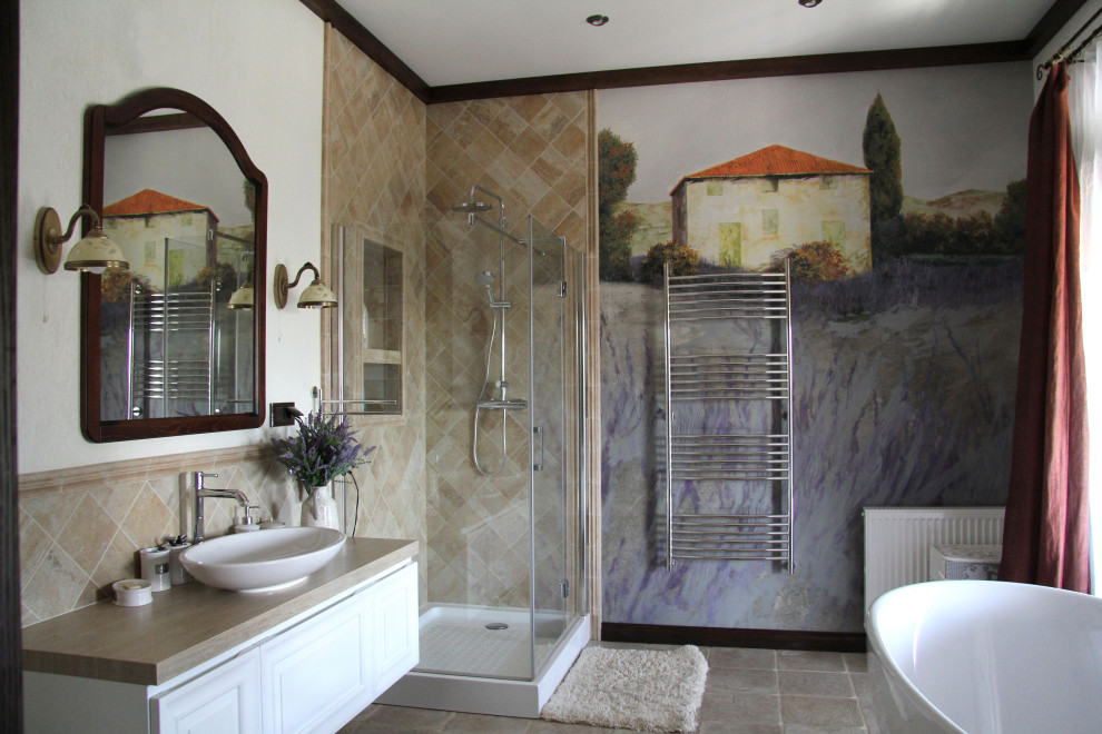 Интерьер санузла в загородном доме