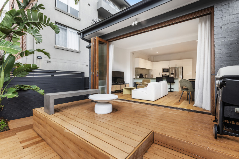 Bondi Beach, NSW Modern Deck