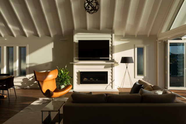 Beachlands House contemporary-vardagsrum