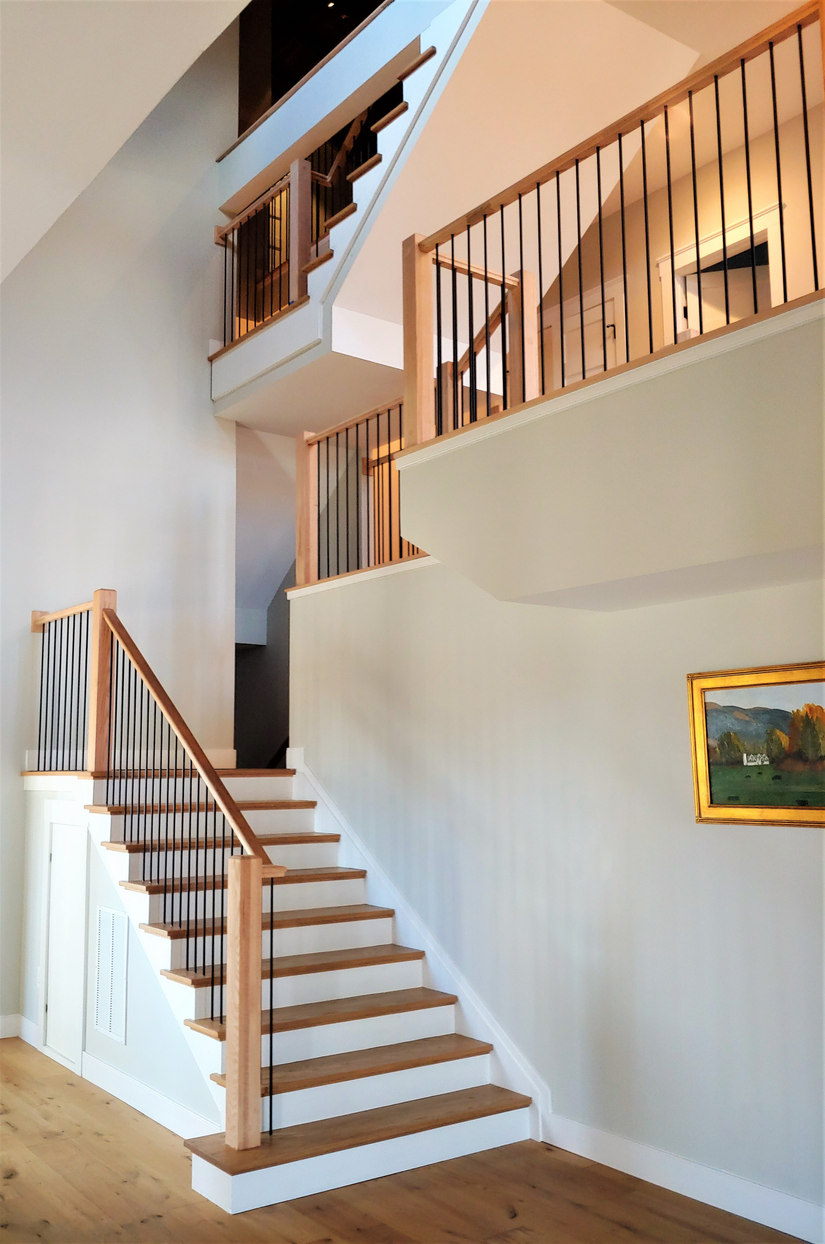 102_Straight-Freestanding Stairs/Landing in Barn Style Home, Leesburg VA 20175