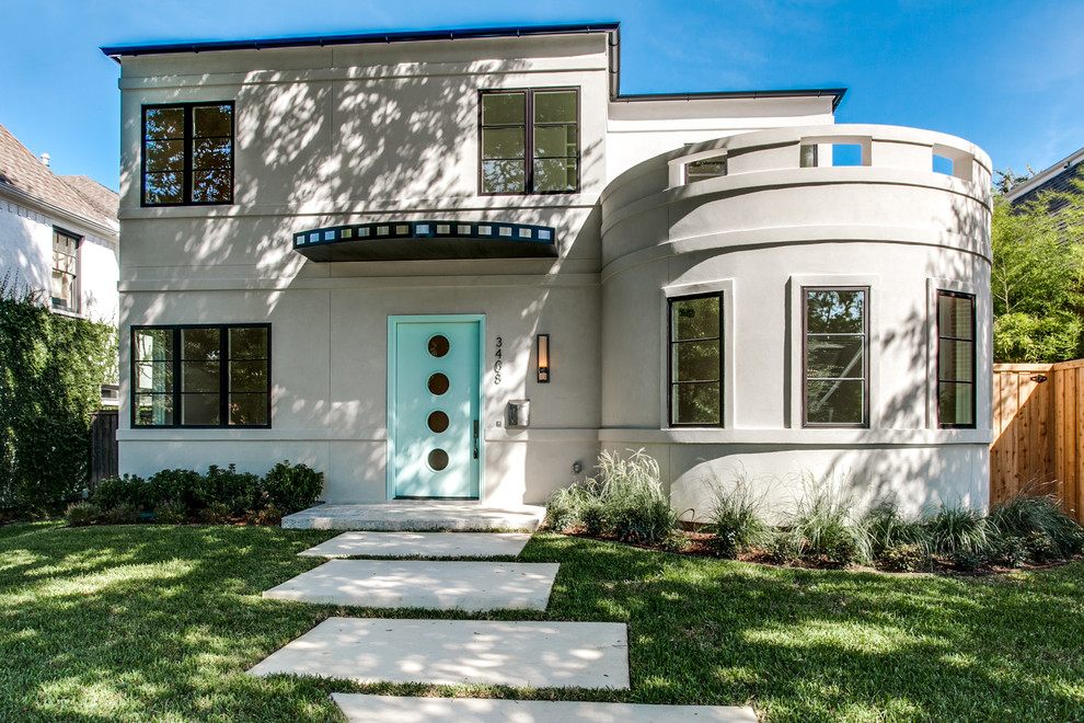 Modern two-storey stucco exterior in Dallas.