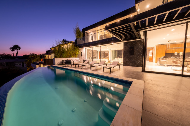 Sierra Beverly Hills Ca Modern Pool Los Angeles By Opulent Glass Inc Houzz