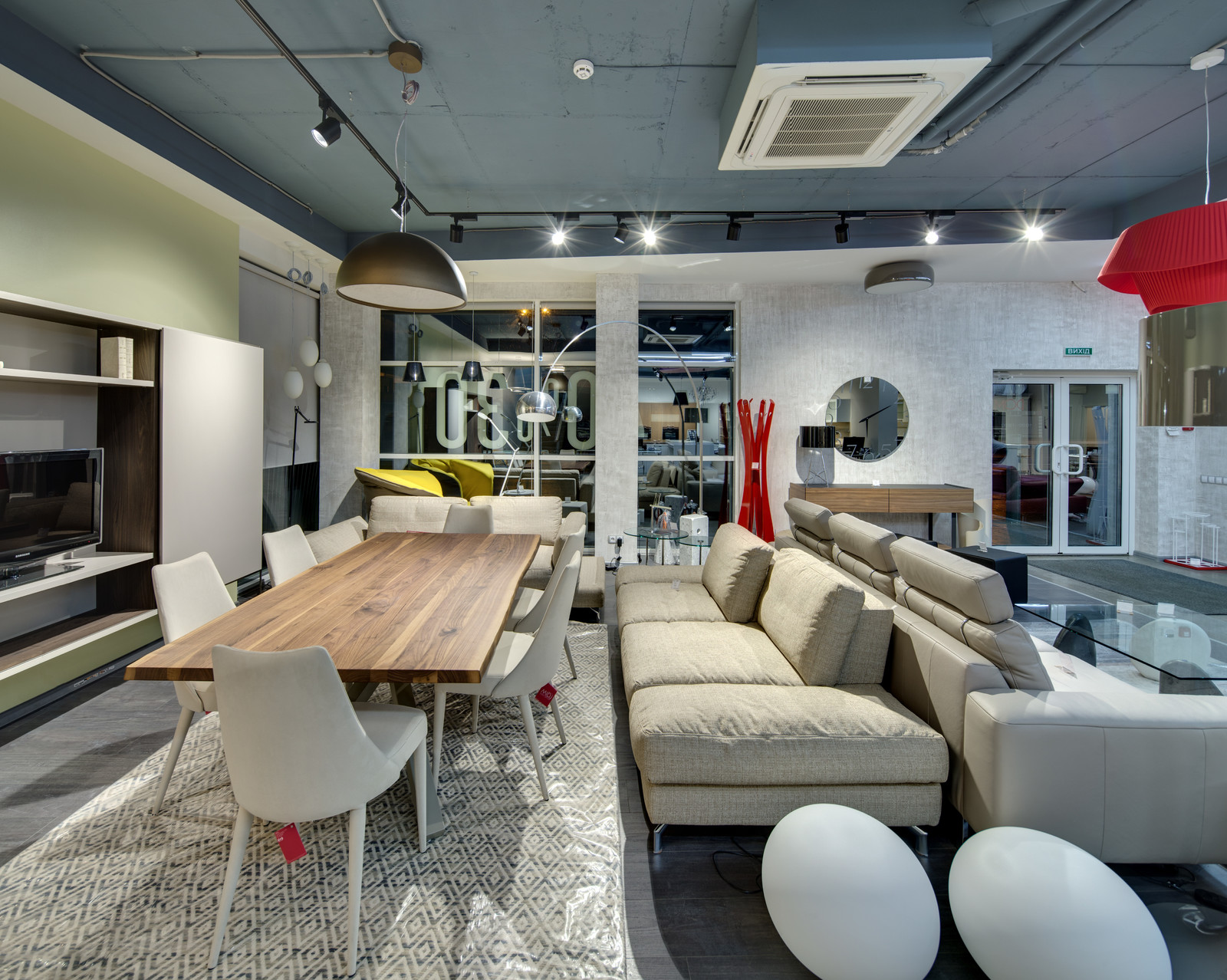 FREEDOM HOUSE — Освещение магазина мебели и декора