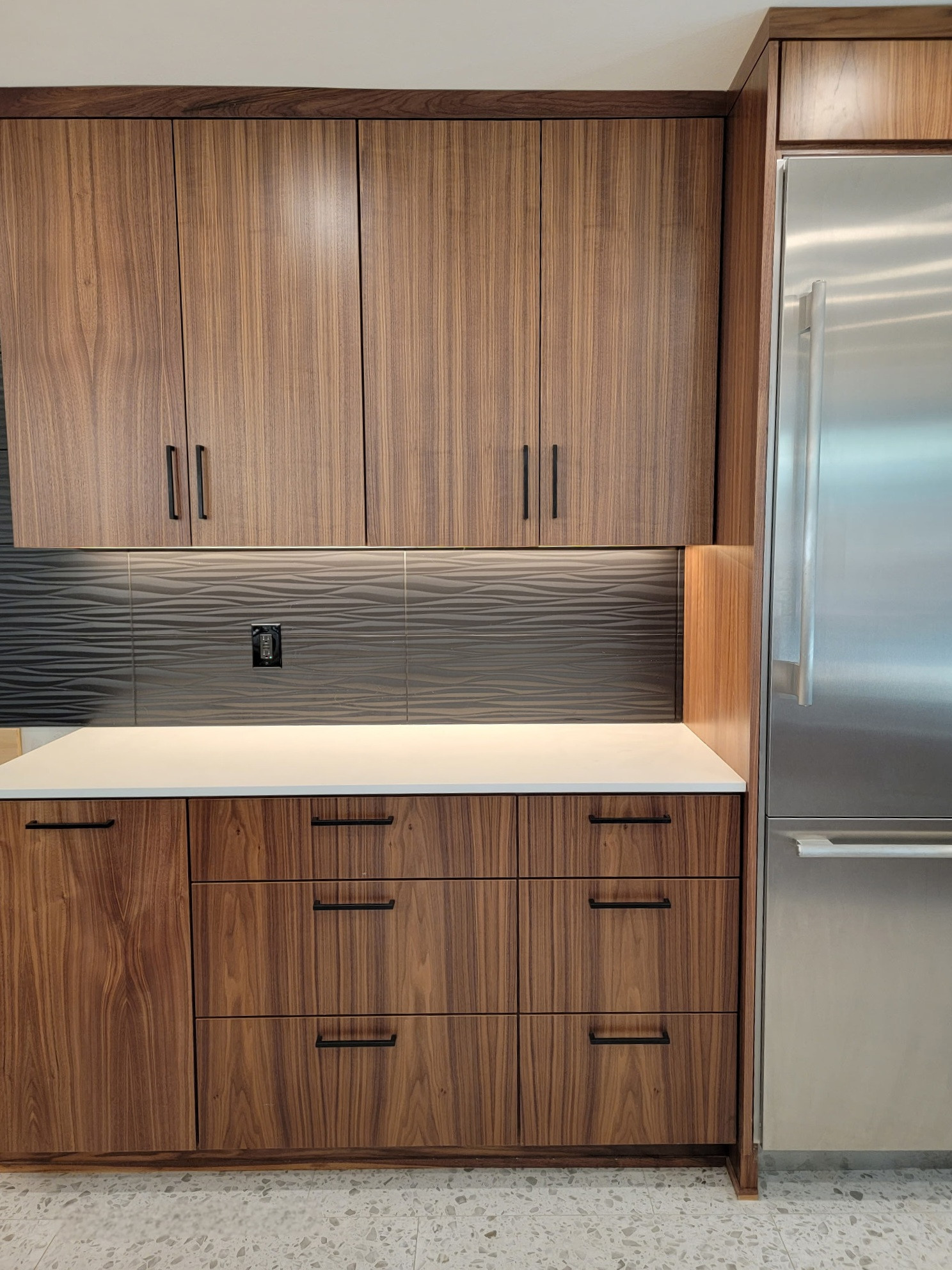 CONTEMPORARY KITCHEN RENOVATION