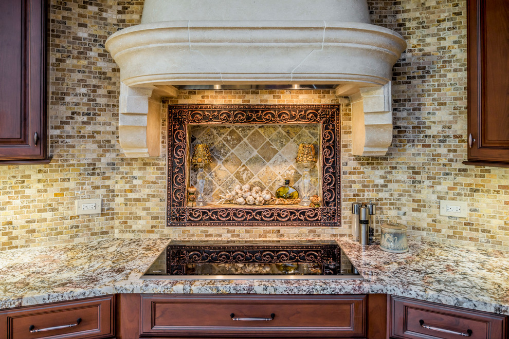 Inspiration for a transitional home design remodel in Chicago