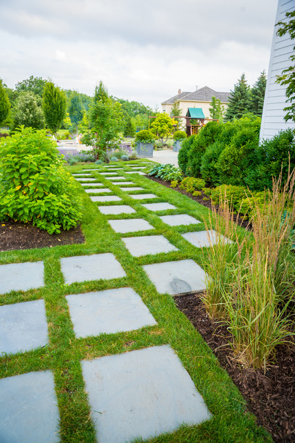 Bluestone Patio Design In Backyard Traditional Landscape