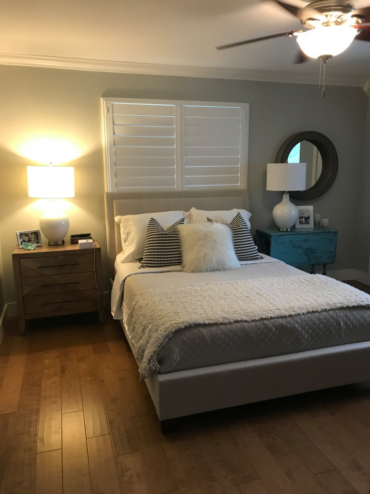 Trendy home design photo in Dallas