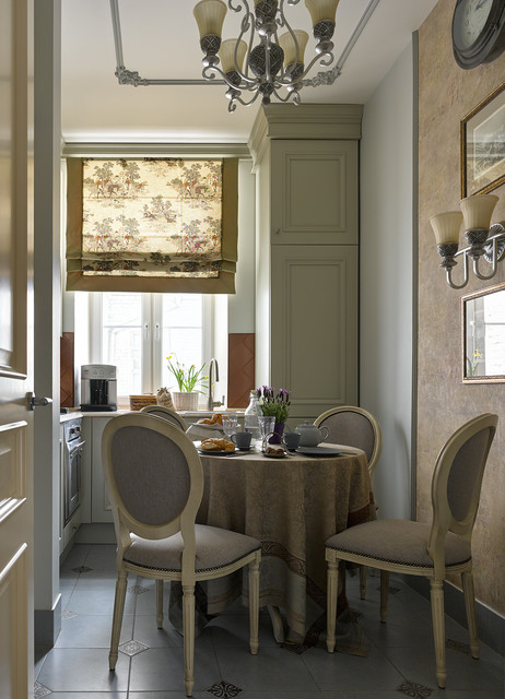 kvartira-gusevih-v-moskve-foto-nina-hartli-kolgotki-na-lestnitse