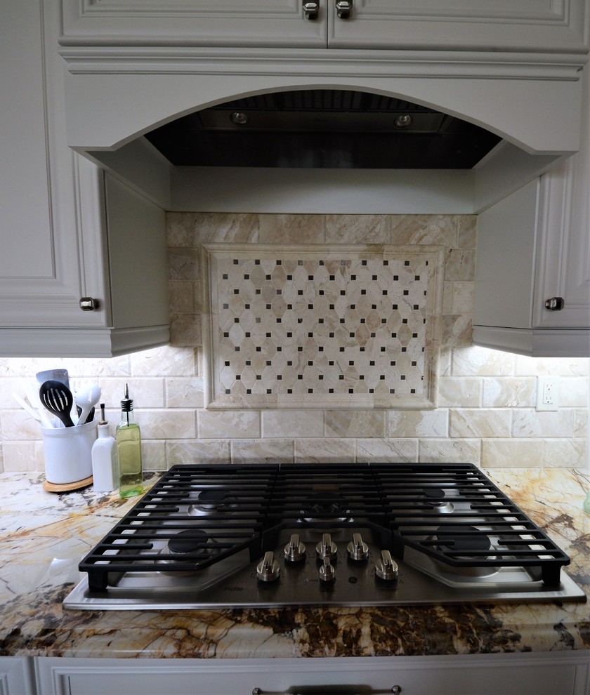 Inspiration for a transitional kitchen remodel in Miami