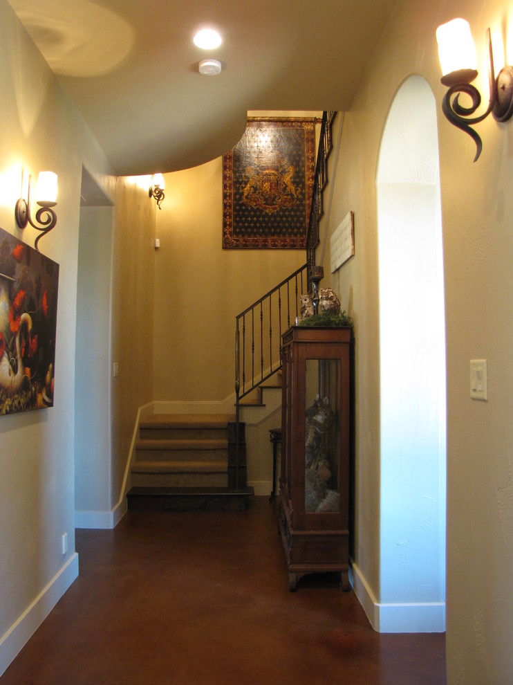 Transitional home design photo in Austin