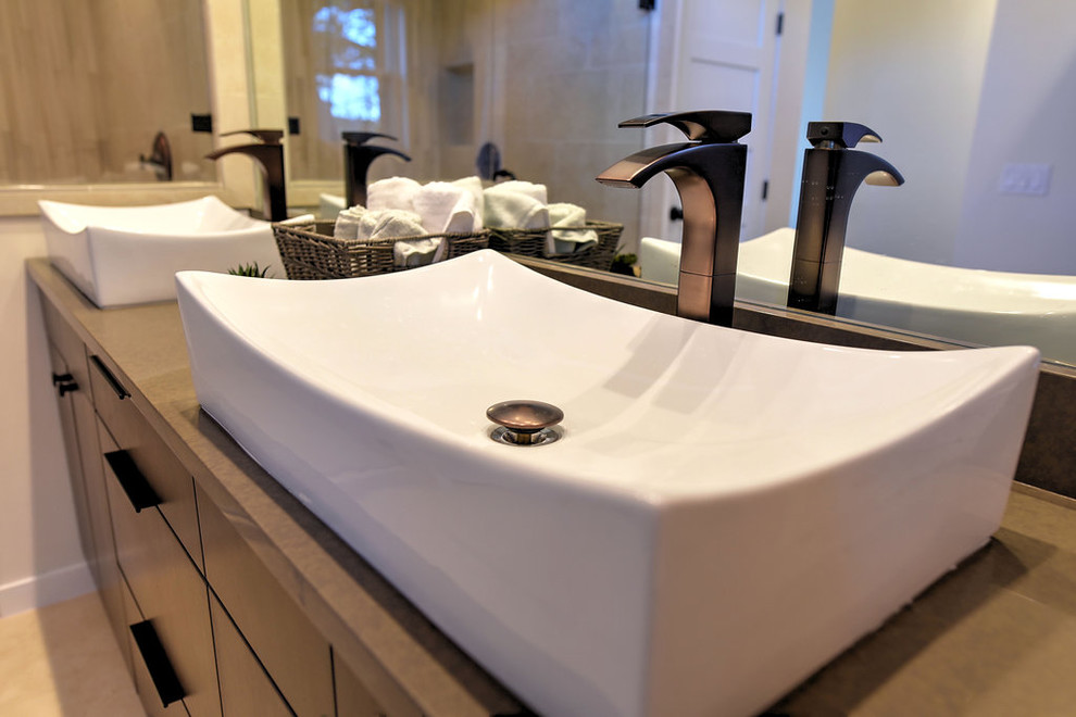 Home design - modern home design idea in Albuquerque