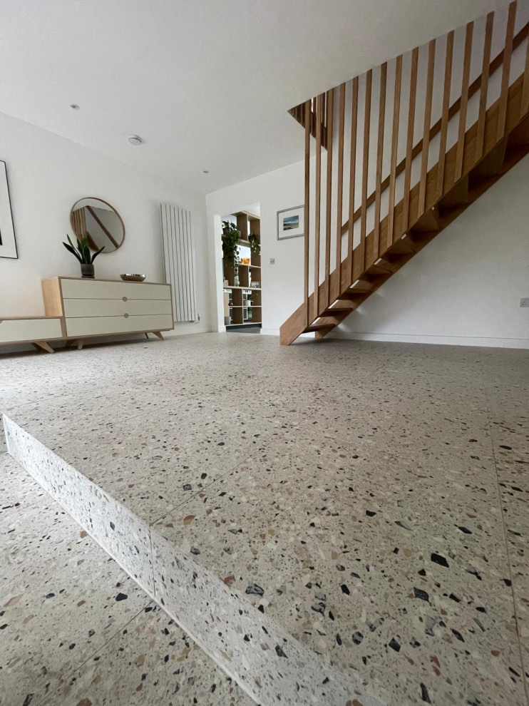 Moonrakers , Chiltern Road